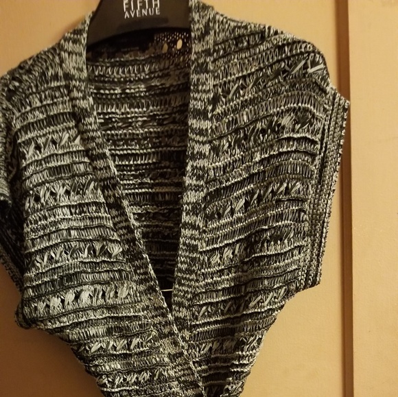 BCBG MAXAZRIA - Picture 1 of 5